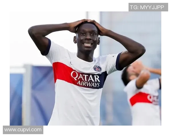 穆阿尼与巴黎圣日耳曼续约成功未来三年携手共创辉煌