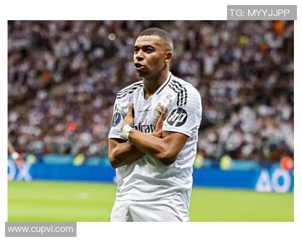 皇马姆巴佩精彩抽射助力球队逆转胜利展现超凡球技