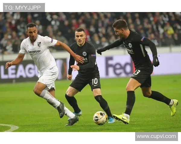 巴黎圣日耳曼俱乐部在法甲联赛中获得重要胜利，领跑积分榜