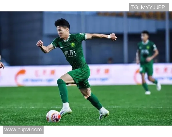 林良铭精彩表现助力大连英博赢得关键胜利