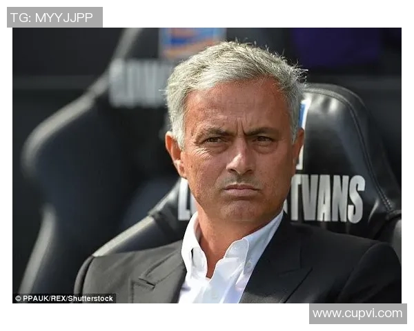 穆里尼奥执教风波：曼联主席出面力挺